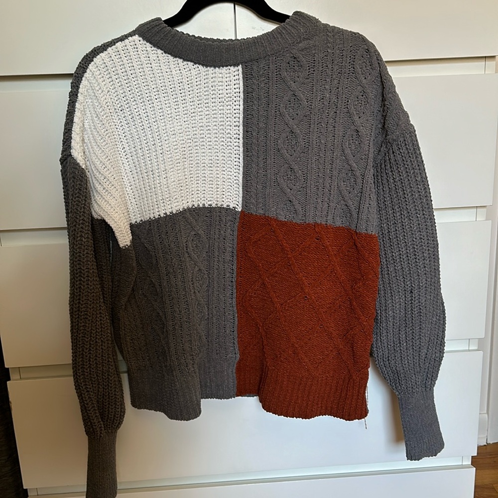 Super soft color block sweater from Maurices size S